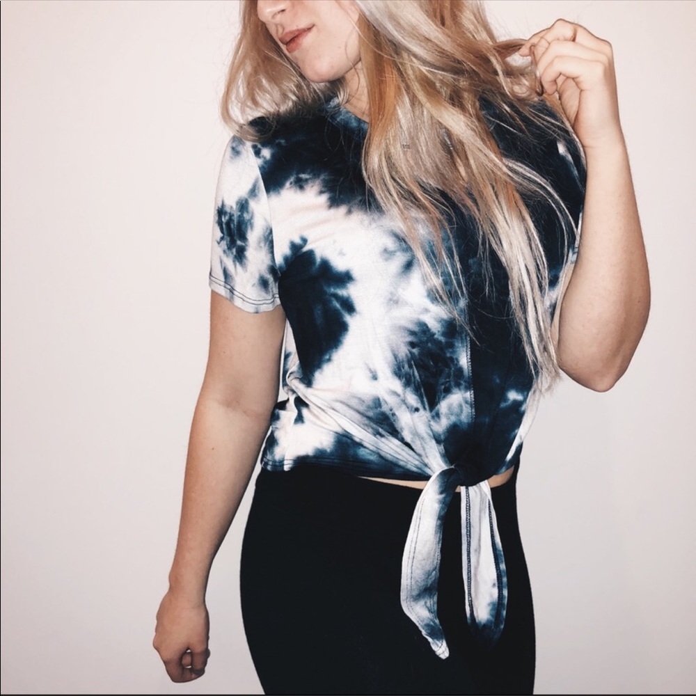 Ethereal tie dye crop top Sz M